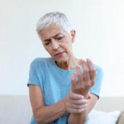 Osteoporosis: señales y factores que afectan la salud ósea