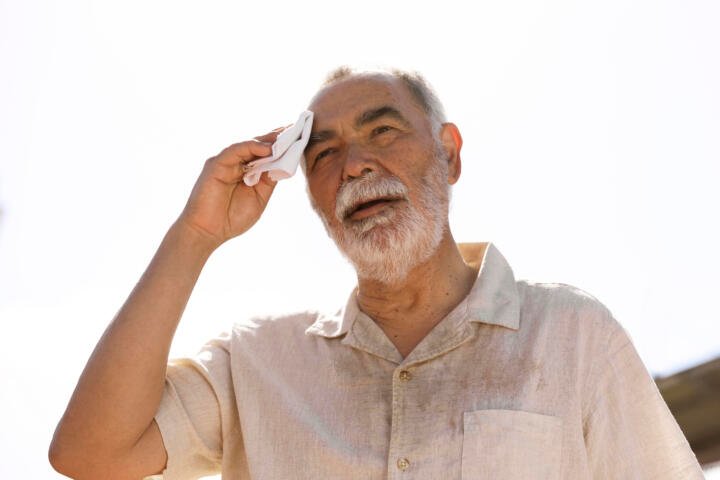 ¿Cómo identificar un golpe de calor? Estas son las señales de alerta