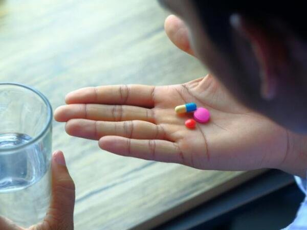 Automedicación: errores frecuentes que afectan la salud