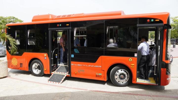 Impulsa SMyT vinculación del sector transportista con oportunidades de financiamiento para la electromovilidad