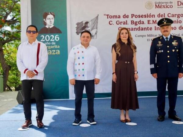 Juan Carlos Moreno Guillén presente en la toma de posesión del Comandante Interino de la VII Región Militar