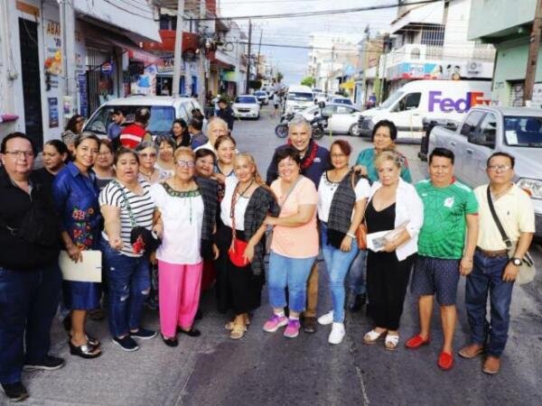 Fortalece Angel Torres red de drenaje sanitario en Barrio San Roque