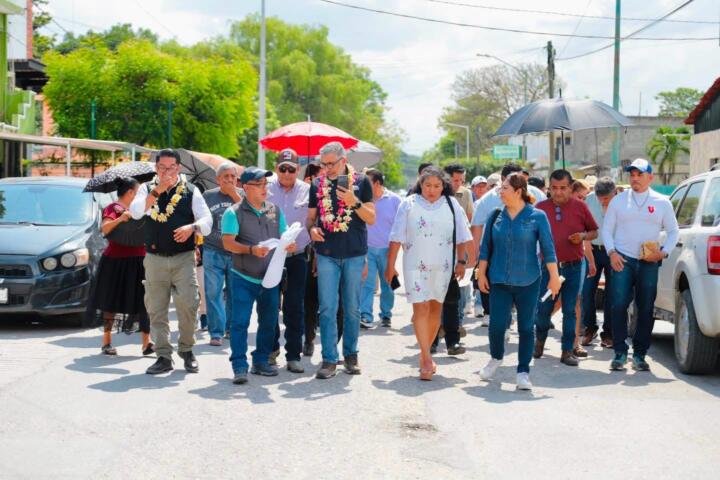 Angel Torres impulsa rehabilitación integral de drenaje sanitario en Terán