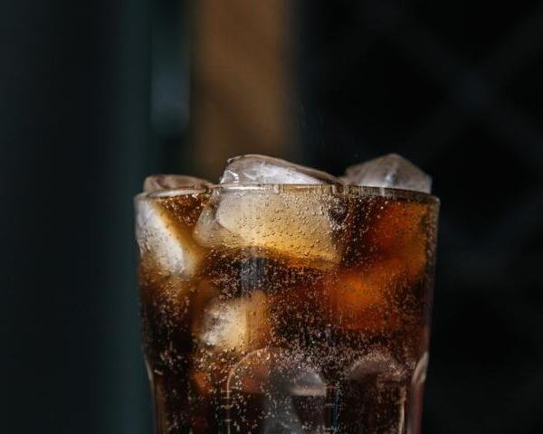 Estudio relaciona las bebidas azucaradas con un mayor riesgo de cáncer de hígado