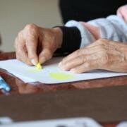 El Alzheimer podría desarrollarse años antes de mostrar señales visibles