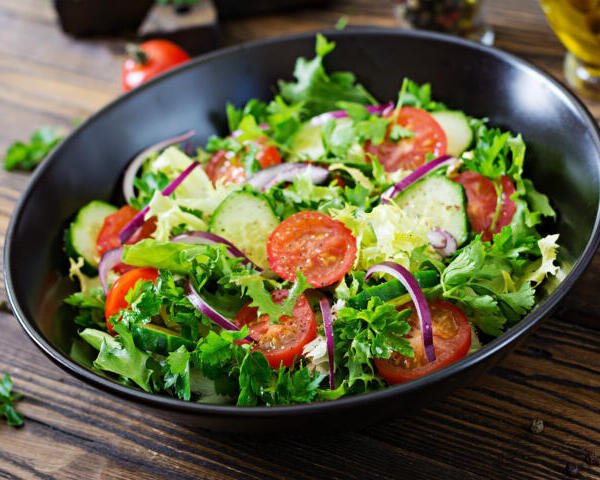 Investigación identifica la mejor dieta para enfrentar la menopausia