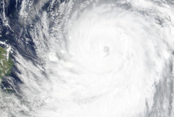 Vientos de 200 km/h: el tifón Bavi mantiene en alerta a China, Taiwán y Japón