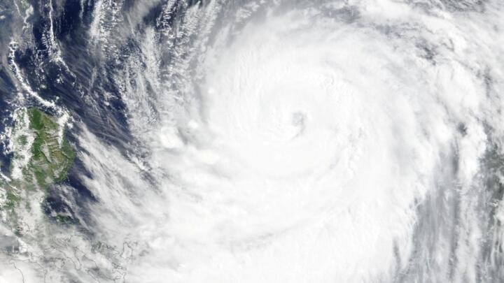 Vientos de 200 km/h: el tifón Bavi mantiene en alerta a China, Taiwán y Japón