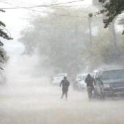 SMN alerta por frente frío fuera de temporada: lluvias intensas, granizo y fuertes vientos afectarán varios estados