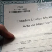Ya puedes corregir tu acta de nacimiento en línea; así es el trámite