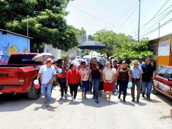 Angel Torres inicia pavimentación integral de la 16 Norte en Fovissste Paraíso