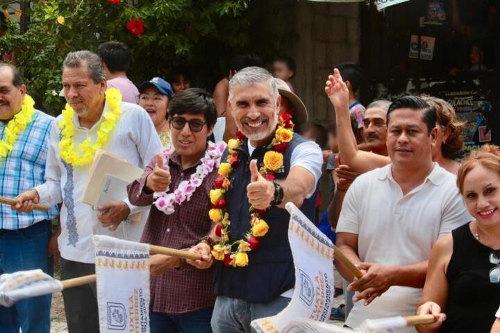 Angel Torres inicia una nueva pavimentación en Las Granjas