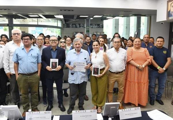 Presenta Enrique Barón Crespo “Paz y Guerra” durante la CIU UNACH 2026