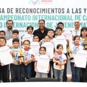 Eduardo Ramírez felicita a estudiantes de Chiapas por sus logros en torneos internacionales de matemáticas