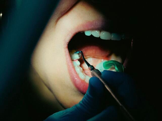 ¿Qué relación existe entre la salud de los dientes y el corazón?