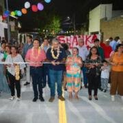 Inaugura Angel Torres una calle más en la colonia Albania Baja