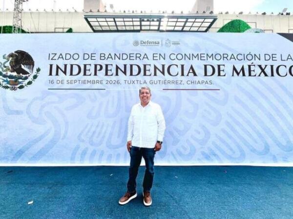 Javier Jiménez destaca el orgullo nacional durante el Desfile Cívico-Militar
