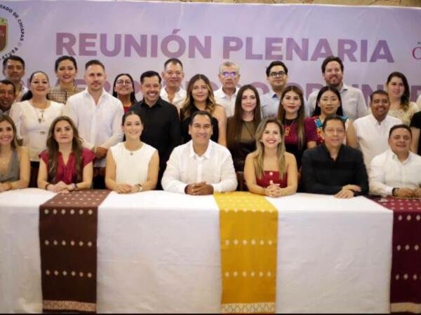 Javier Jiménez reafirma compromiso durante reunión plenaria del Congreso