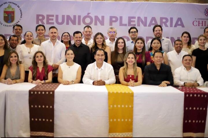 Javier Jiménez reafirma compromiso durante reunión plenaria del Congreso