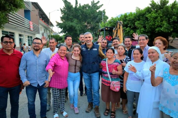 Arranca Angel Torres Calles Felices en Barrio La Pimienta
