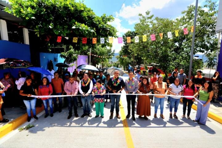 Inaugura Angel Torres más Calles Felices en Tuxtla; ahora en Evolución Política