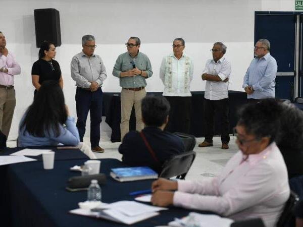 Instalan primer grupo de trabajo para avanzar en la implementación del Modelo Educativo Humanista Intercultural en la UNACH.