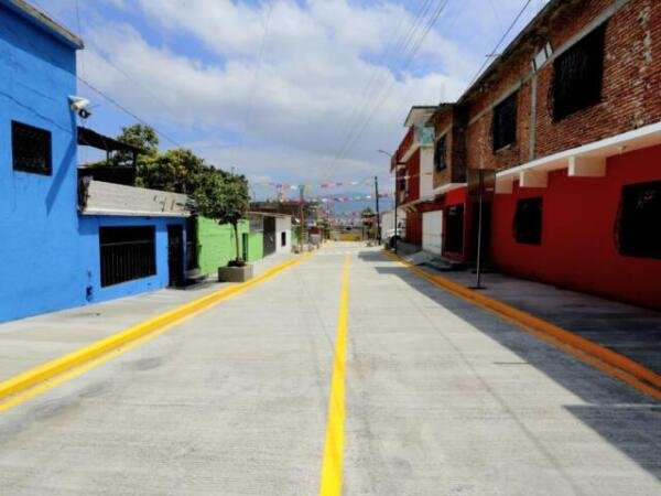 Vienen más calles para Tuxtla: Angel Torres en la inauguración de una vialidad en la Romeo Rincón