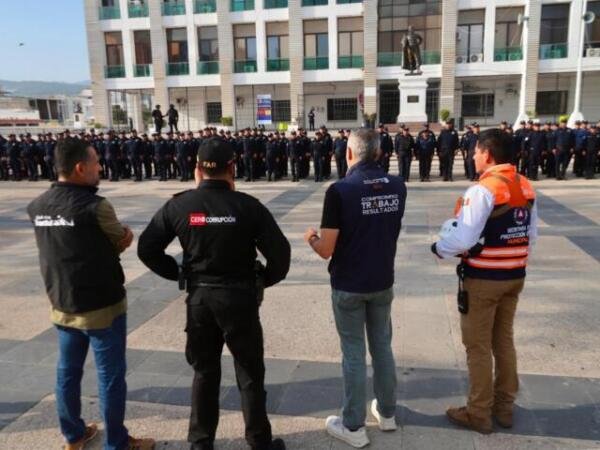 Presenta Angel Torres Operativo Fiestas Patrias en Tuxtla