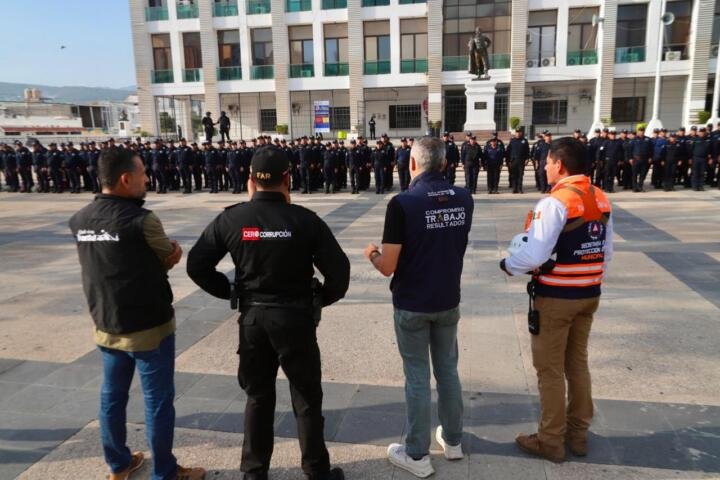 Presenta Angel Torres Operativo Fiestas Patrias en Tuxtla