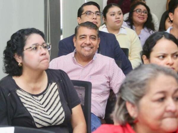 Javier Jiménez llama a seguir apoyando la participación de las mujeres