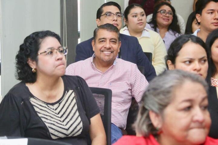 Javier Jiménez llama a seguir apoyando la participación de las mujeres
