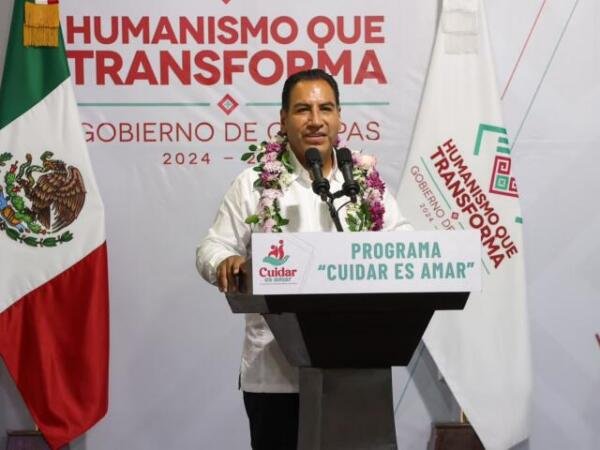 Eduardo Ramírez lleva Cuidar es Amar a familias de Tapachula