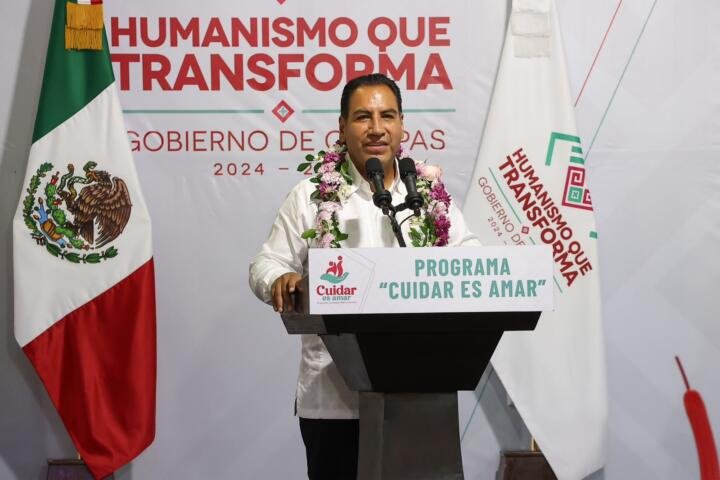 Eduardo Ramírez lleva Cuidar es Amar a familias de Tapachula