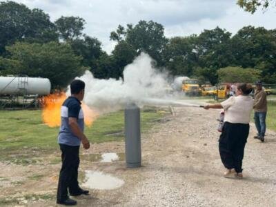 Capacitan a comideras tradicionales de Chiapas en manejo seguro de gas LP y fuego vivo