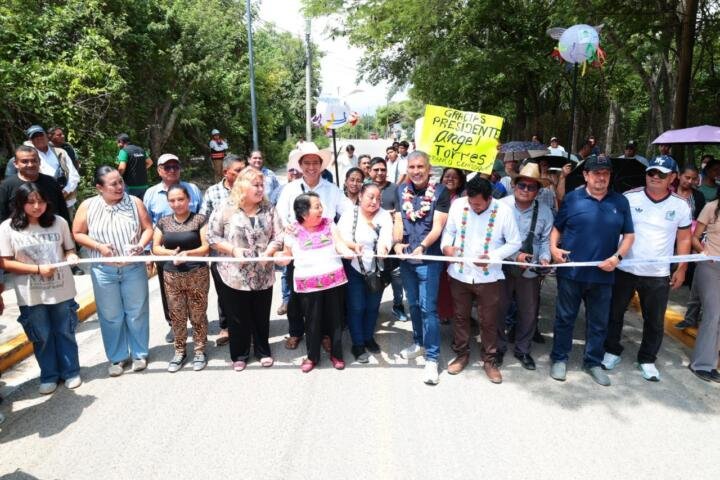 Inaugura Angel Torres 2ª etapa de revestimiento en Camino Rural a Pacú

