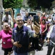 Iluminando Tuxtla llega a la colonia Albania Alta con Angel Torres