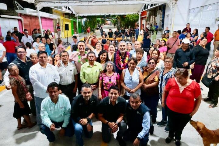 Inaugura Angel Torres otra Calle Feliz en Tuxtla; ahora en la Shanká
