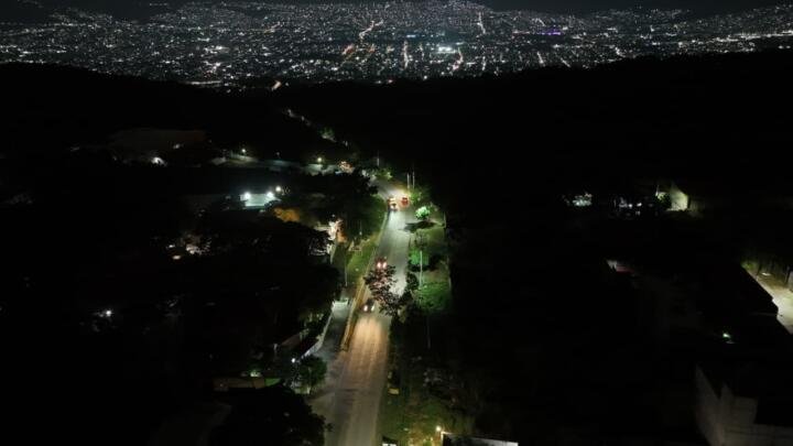 Ilumina Angel Torres por primera vez la carretera Tuxtla-Copoya