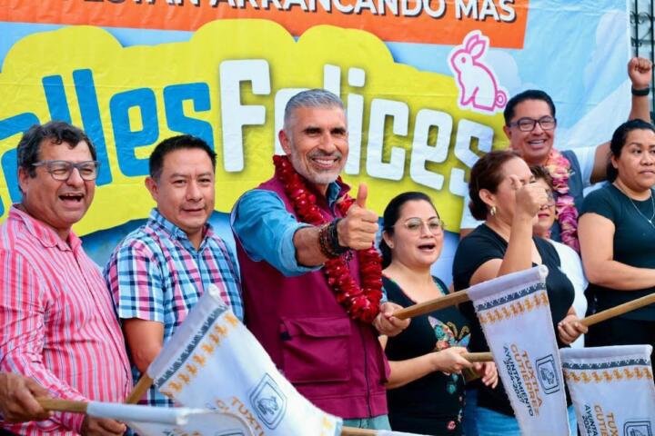 Angel Torres inicia una calle más en Jardines del Pedregal