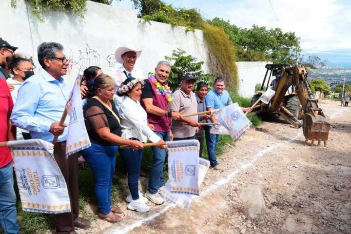 Angel Torres arranca obra de Calles Felices en La Condesa