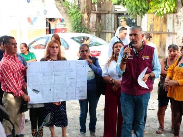 Angel Torres atiende con Calles Felices la avenida Nogal, en Patria Nueva