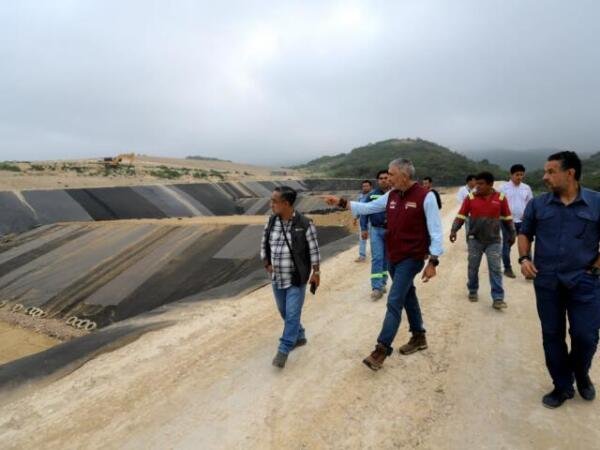 Fortalece Angel Torres el relleno sanitario de Tuxtla, con construcción de celda