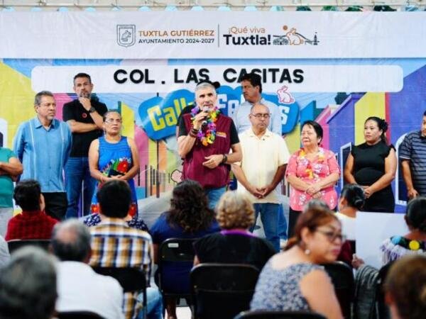 Angel Torres inaugura Calles Felices en la colonia Las Casitas