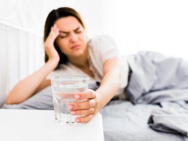 ¿Qué síntomas aparecen cuando pasas demasiado tiempo sin beber agua?
