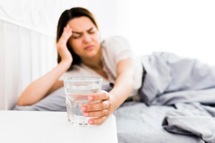 ¿Qué síntomas aparecen cuando pasas demasiado tiempo sin beber agua?